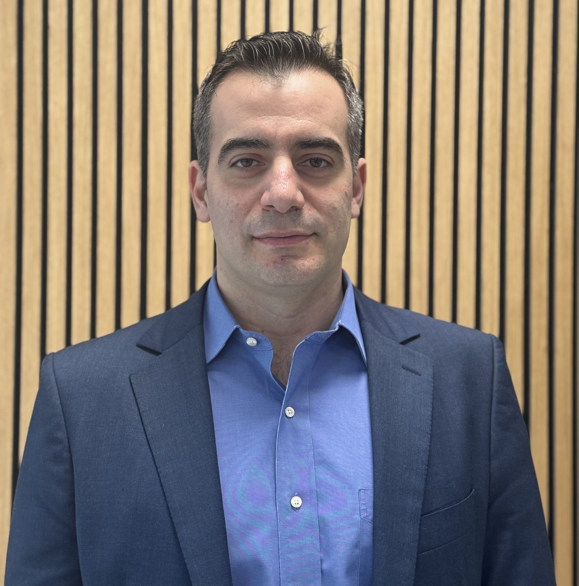 Μάνος Μπαζίγος